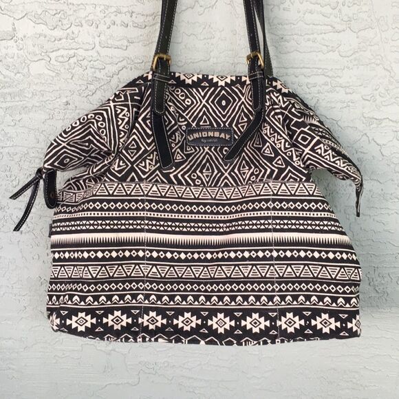 Unionbay Tribal Bag Never Used - Picture 3 of 16